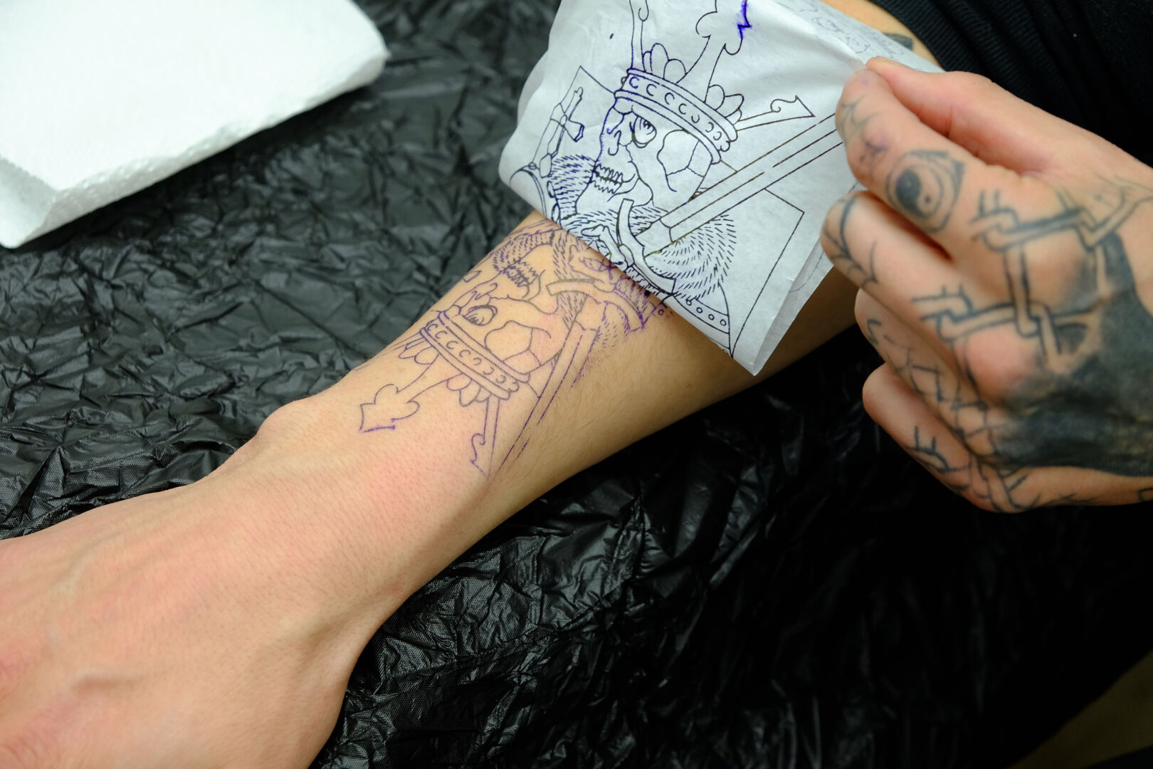 Durchgestochen: Die Kunst des Tätowierens