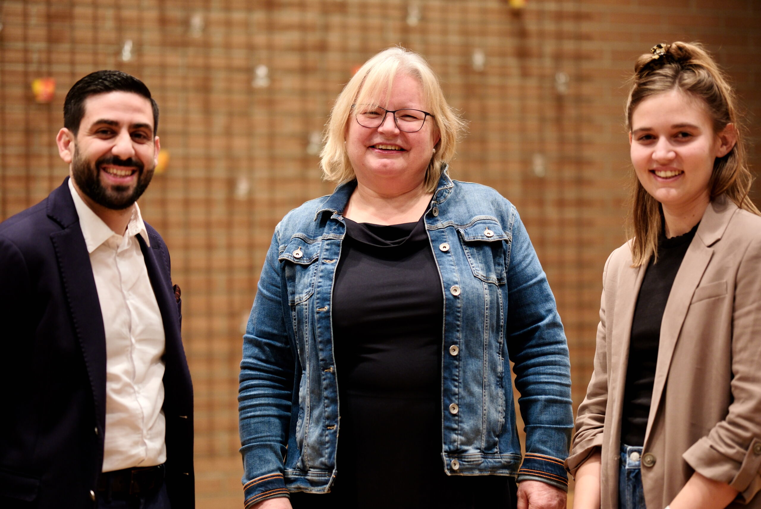 Was eine Hebamme und ein Bestatter über das Leben lehren